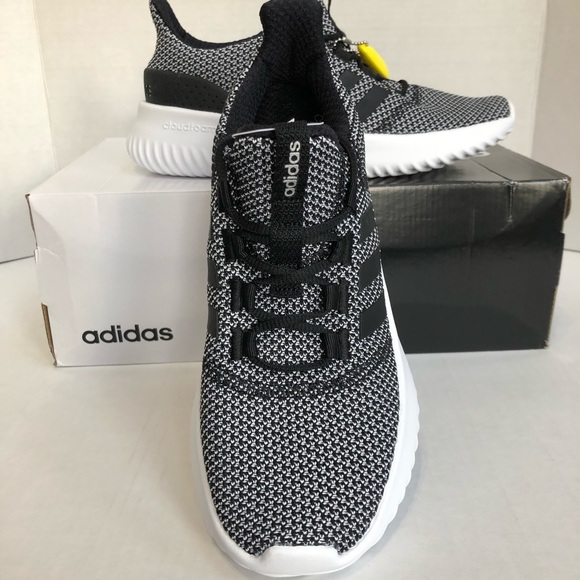 Woman’s Adidas Cloudfoam Ultimate Sneakers - Picture 4 of 8